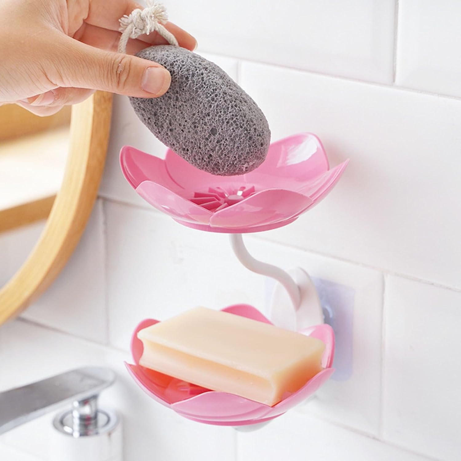 Qinlenyan Bathroom Soap Holder with Suction Cup and Drainage