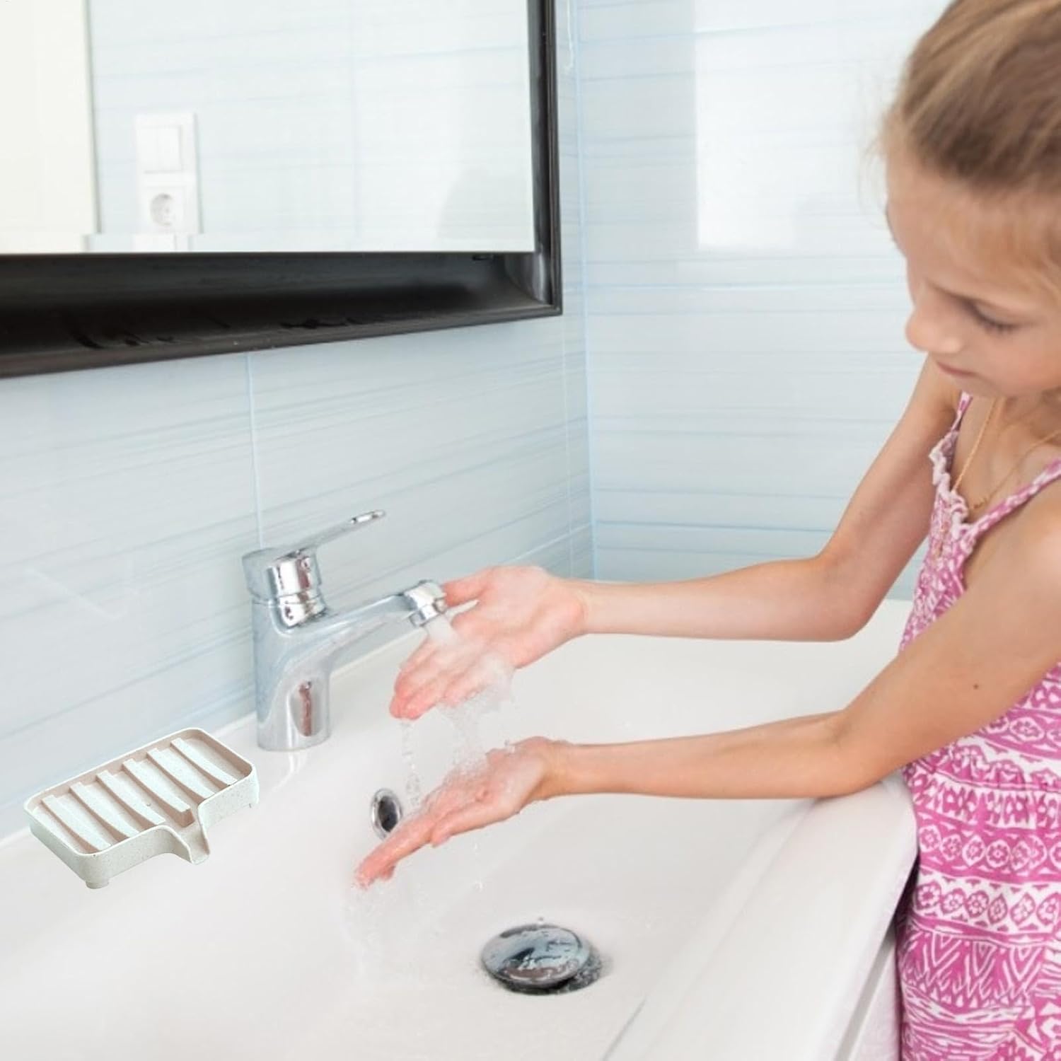 Stylish Soap Holder with Drainage and Storage