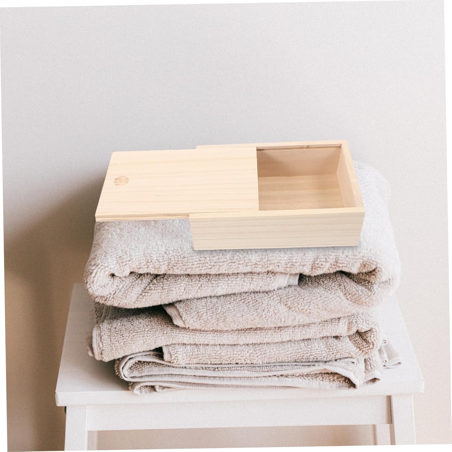 Long-Lasting Natural Paulownia Soap Dish with Lid for Bathroom 1