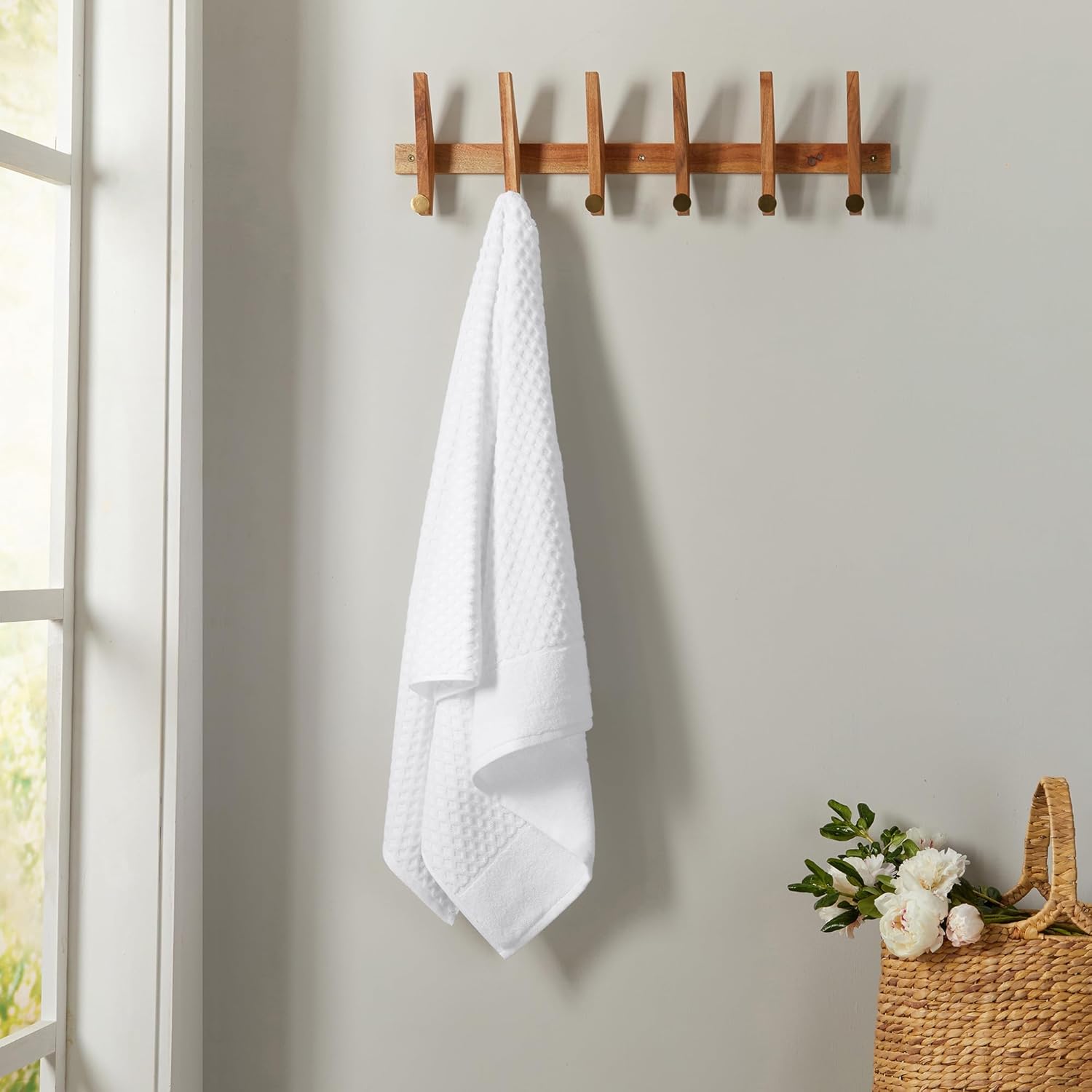 Great Bay Home White Bath Towels 6 Pack 26x16