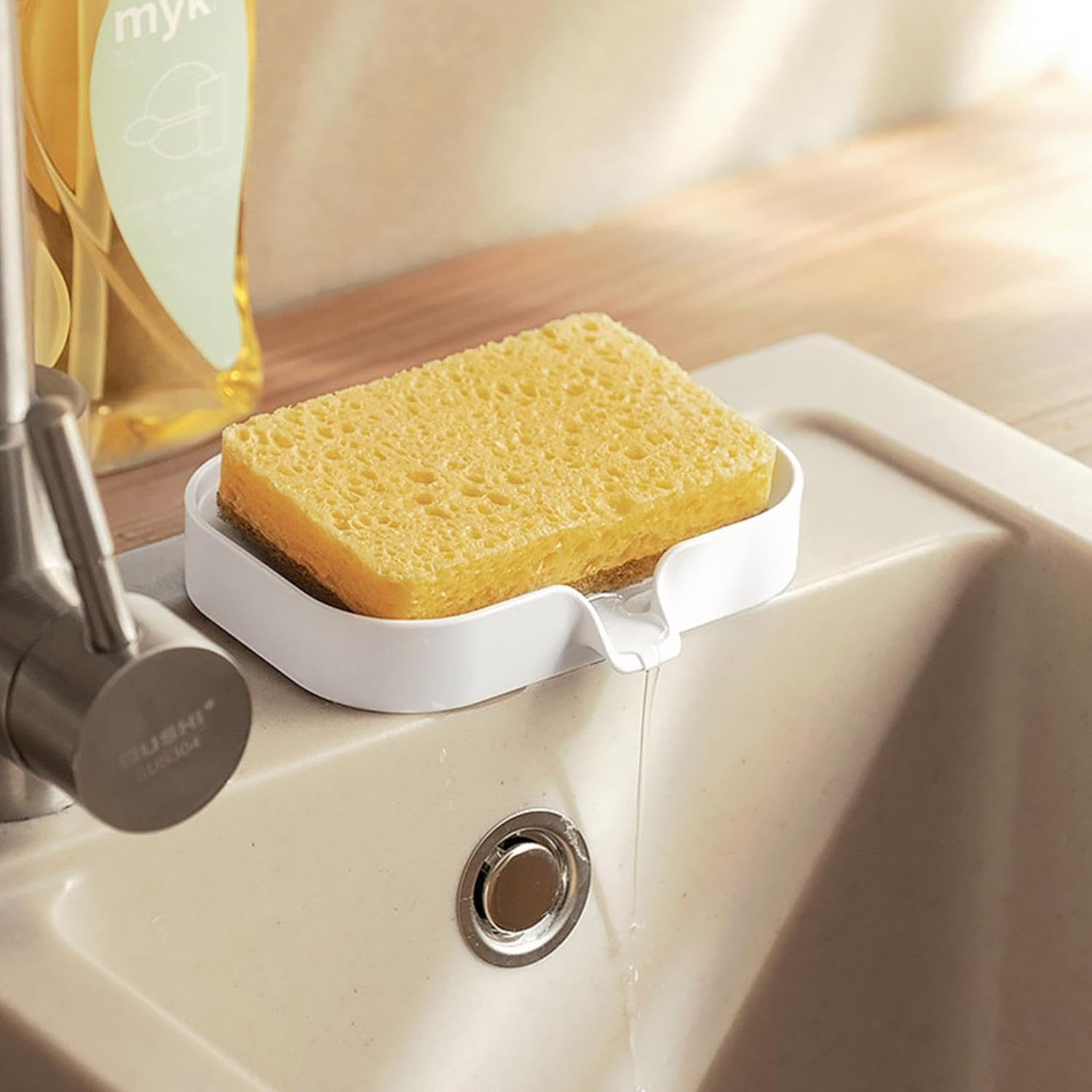 LutIedan 1PC Small Wall-Mounted Soap Box Holder