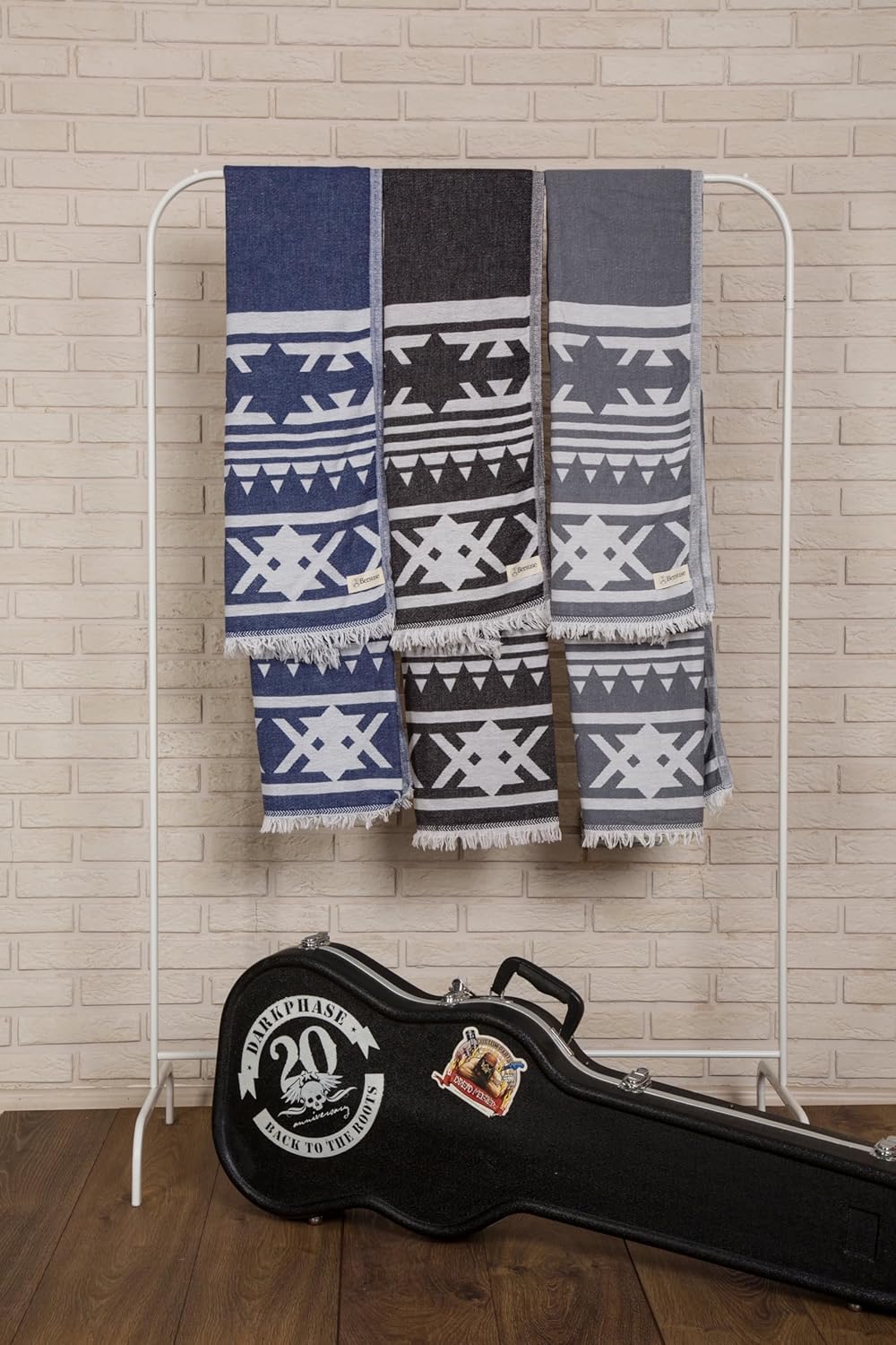 Bersuse Turkish Towel Set of 3 - 39x71 Inches Black