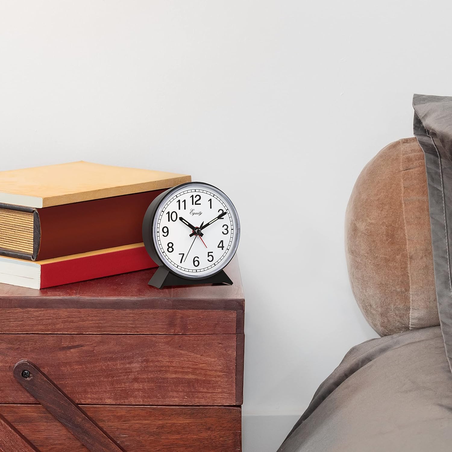 La Crosse Equity 14075 Black Analog Wind-Up Alarm Clock