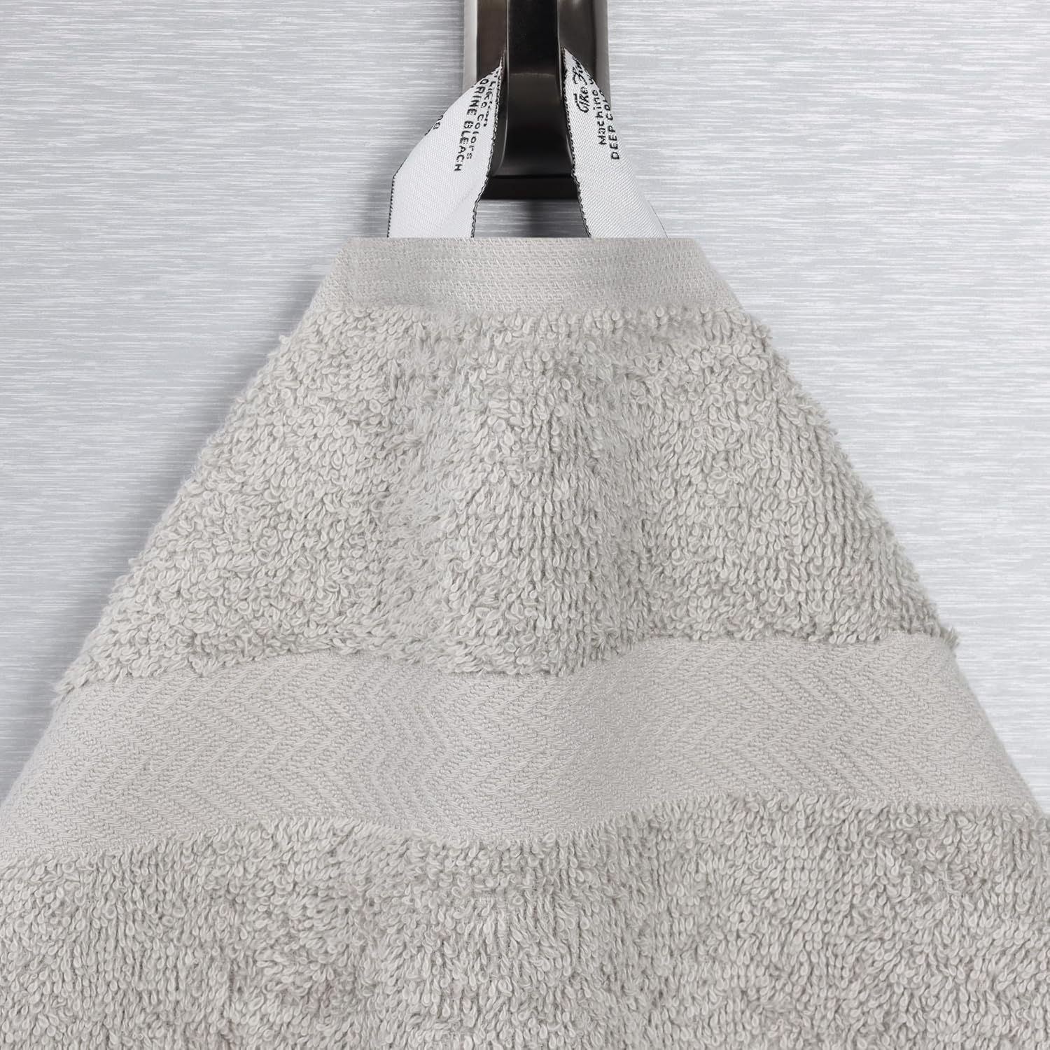 Superior 4-Piece Cotton Bath Towel Set Silver